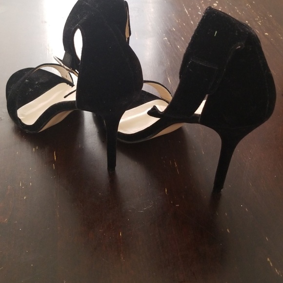 Shoes - Picture 3 of 3